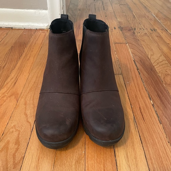 Sorel Wedge Boots size 8.5 - Picture 1 of 3